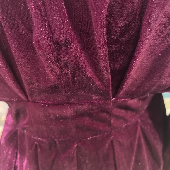 Abyoxi Peplum Top - Picture 3 of 11